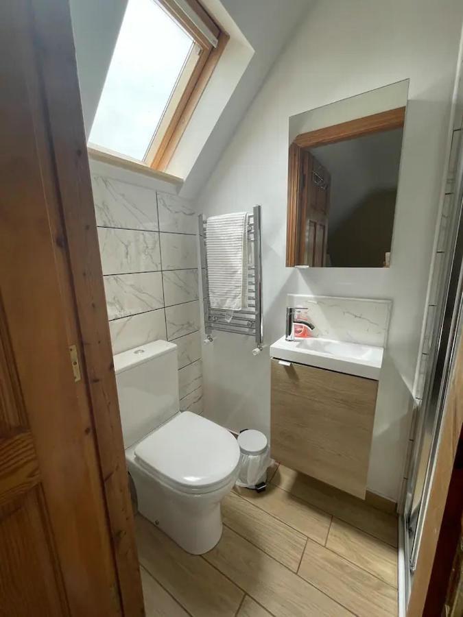 Wind Rose Rooms Ballycastle Bagian luar foto