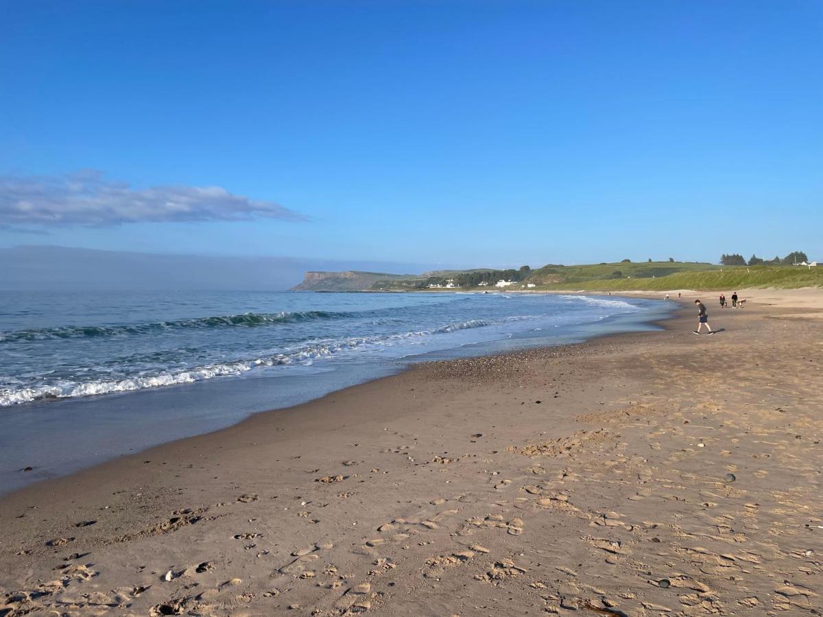 Wind Rose Rooms Ballycastle Bagian luar foto